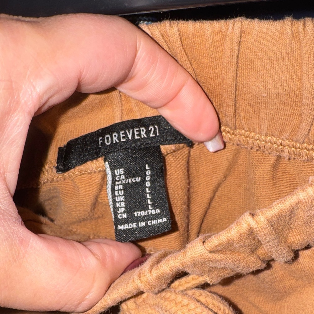 Forever 21- Women's Tan Drawstring Shorts Size Large - Picture 5 of 14